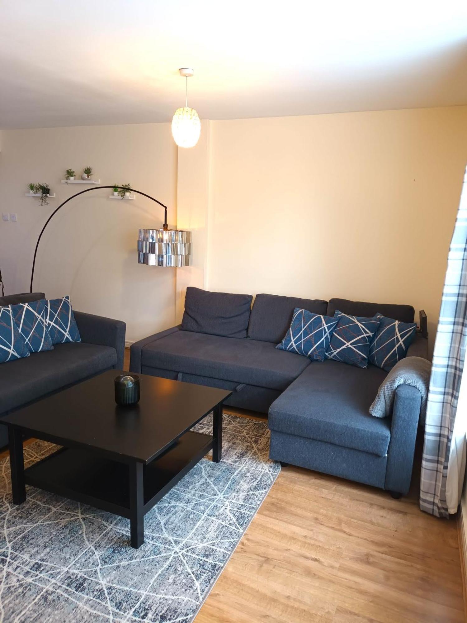 Fabulous 2 Bed Apt 10 Mins From City Centre Глазгоу Екстериор снимка